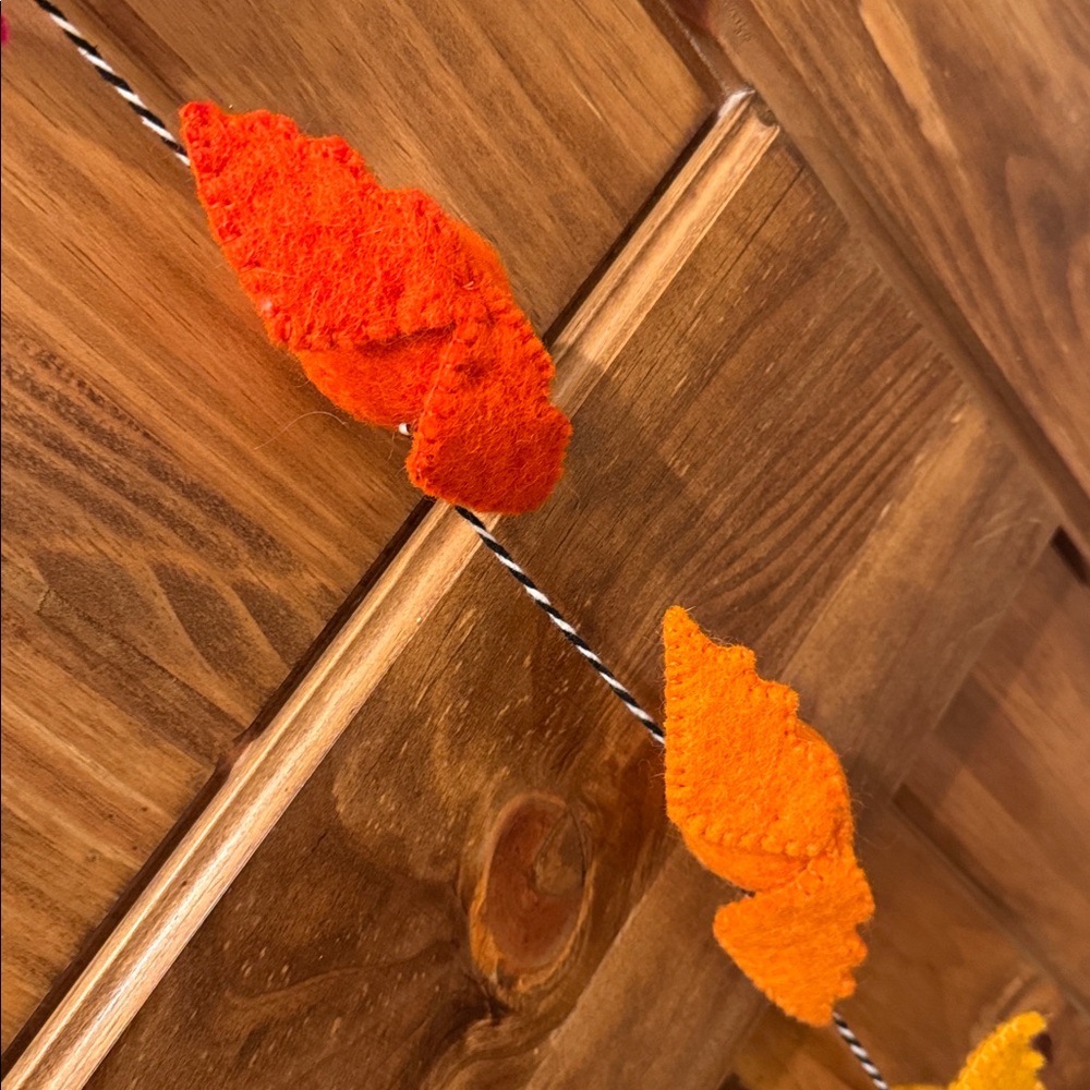 Bat Felt Halloween Garland by Kailo Chic - Picture 3 of 3